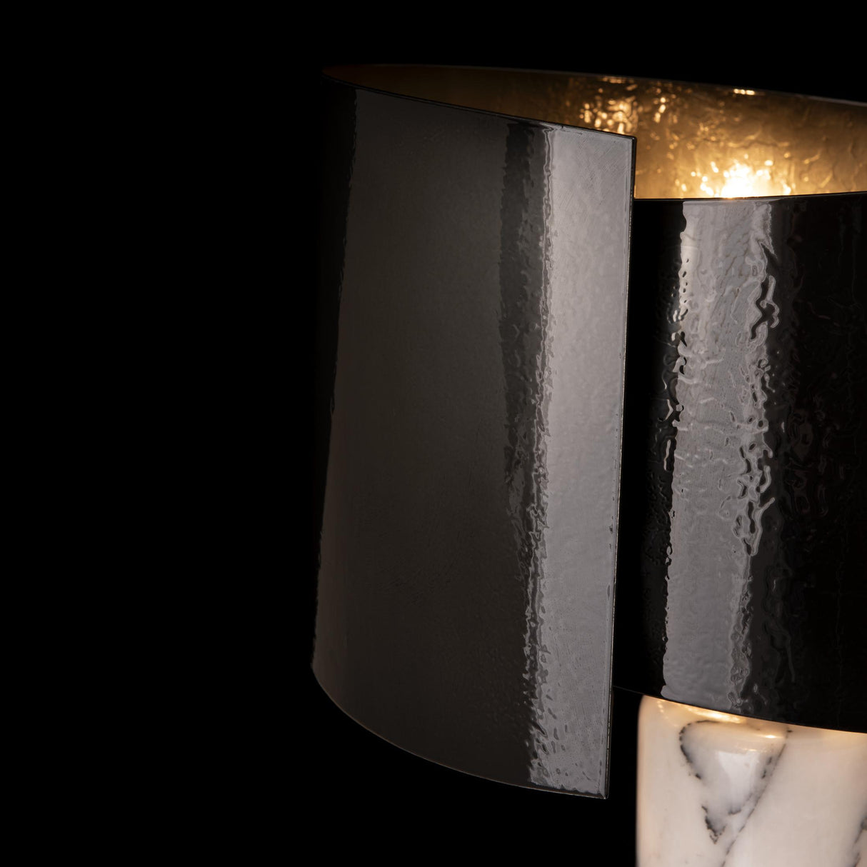 Hubbardton Forge 2023 Ink Lilac Marble Zen Table Lamp