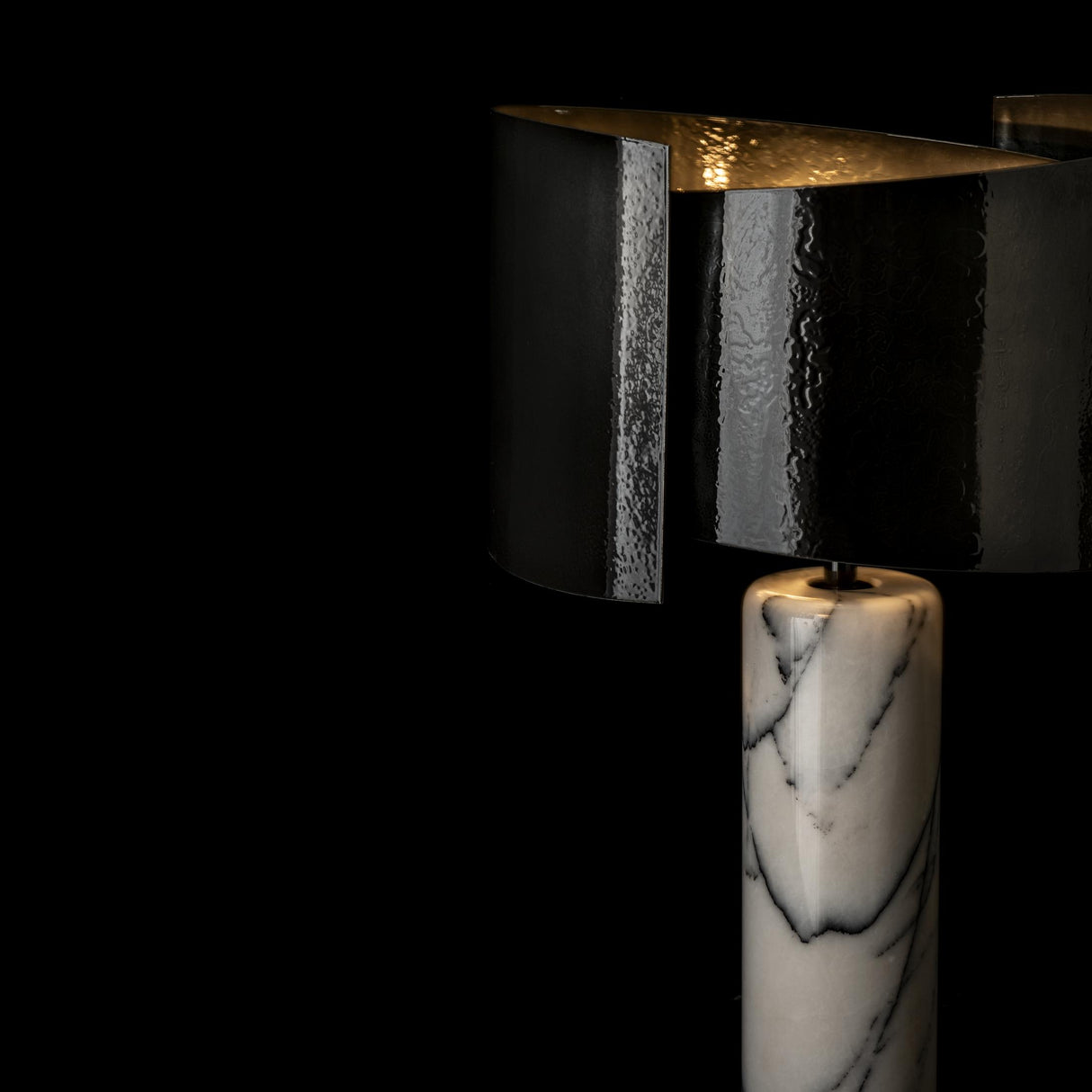 Hubbardton Forge 2023 Ink Lilac Marble Zen Table Lamp