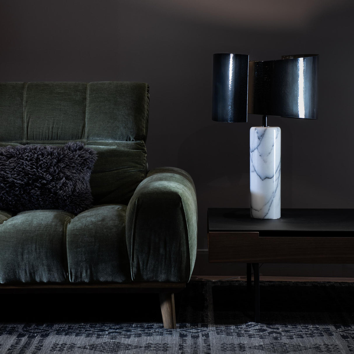 Hubbardton Forge 2023 Ink Lilac Marble Zen Table Lamp
