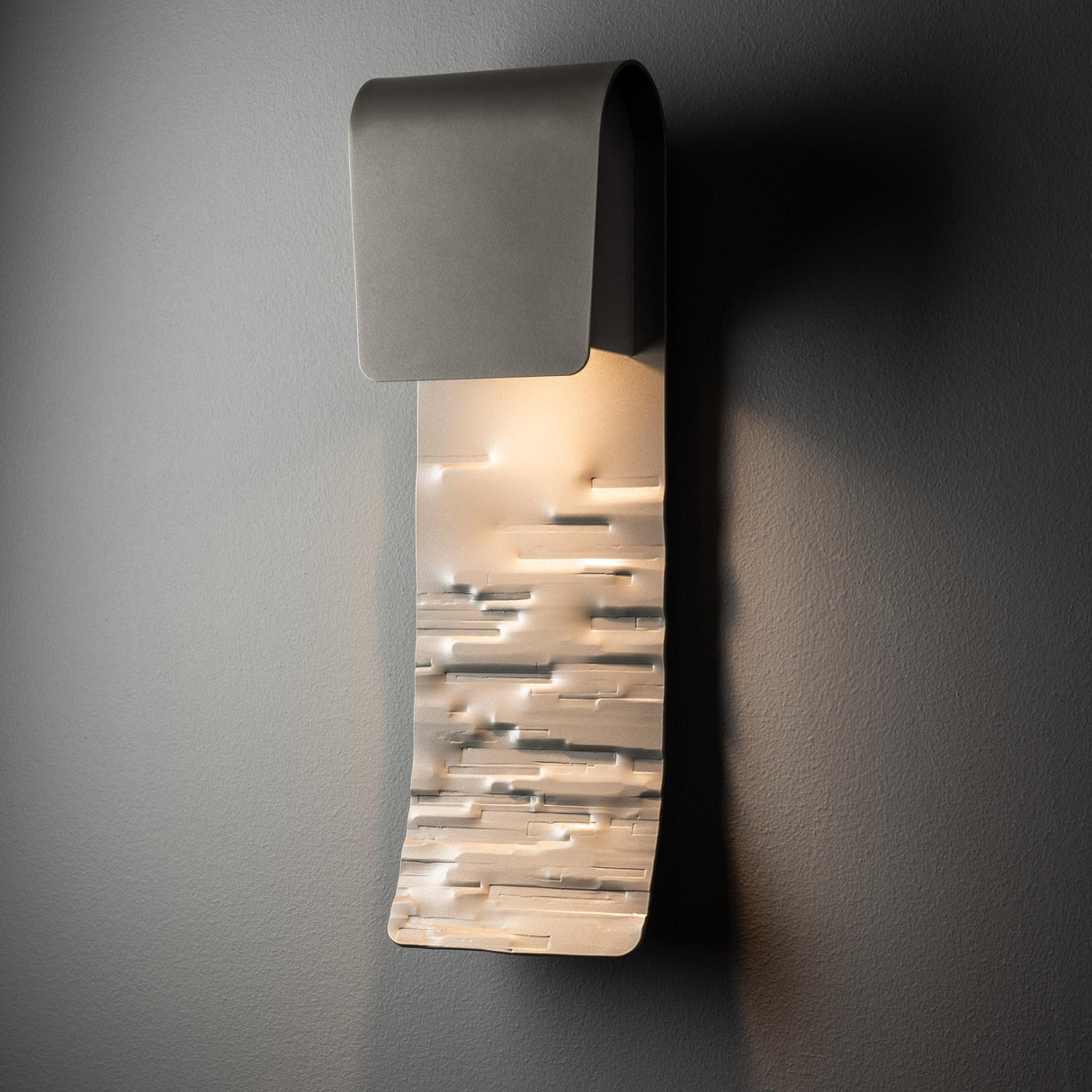 Hubbardton Forge 2024 Coastal Burnished Steel Element Small Outdoor Sconce