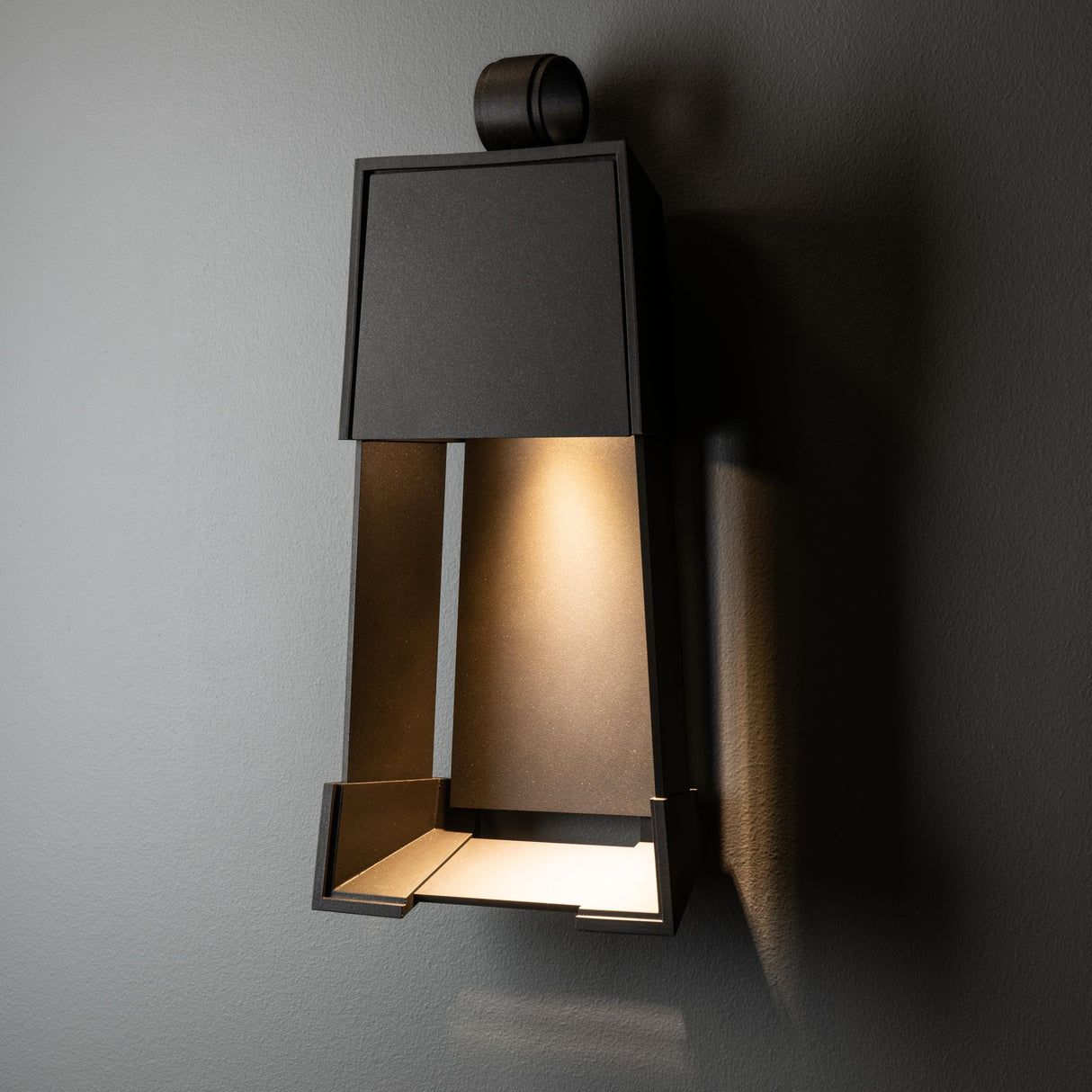 Hubbardton Forge 2024 Oil Rubbed Bronze Oil Rubbed Bronze Revere Small Outdoor Sconce