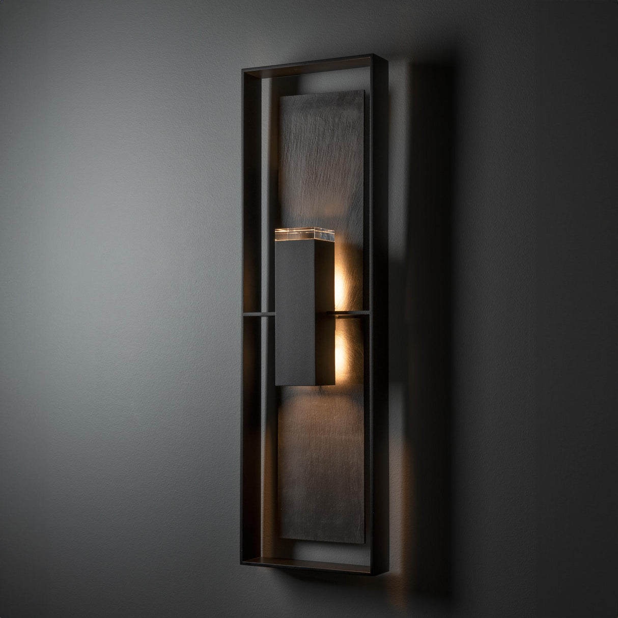 Hubbardton Forge 2025 Coastal Black Slate Clear Glass (ZM) Shadow Box Tall w/Slate Dark Sky Friendly Outdoor Sconce