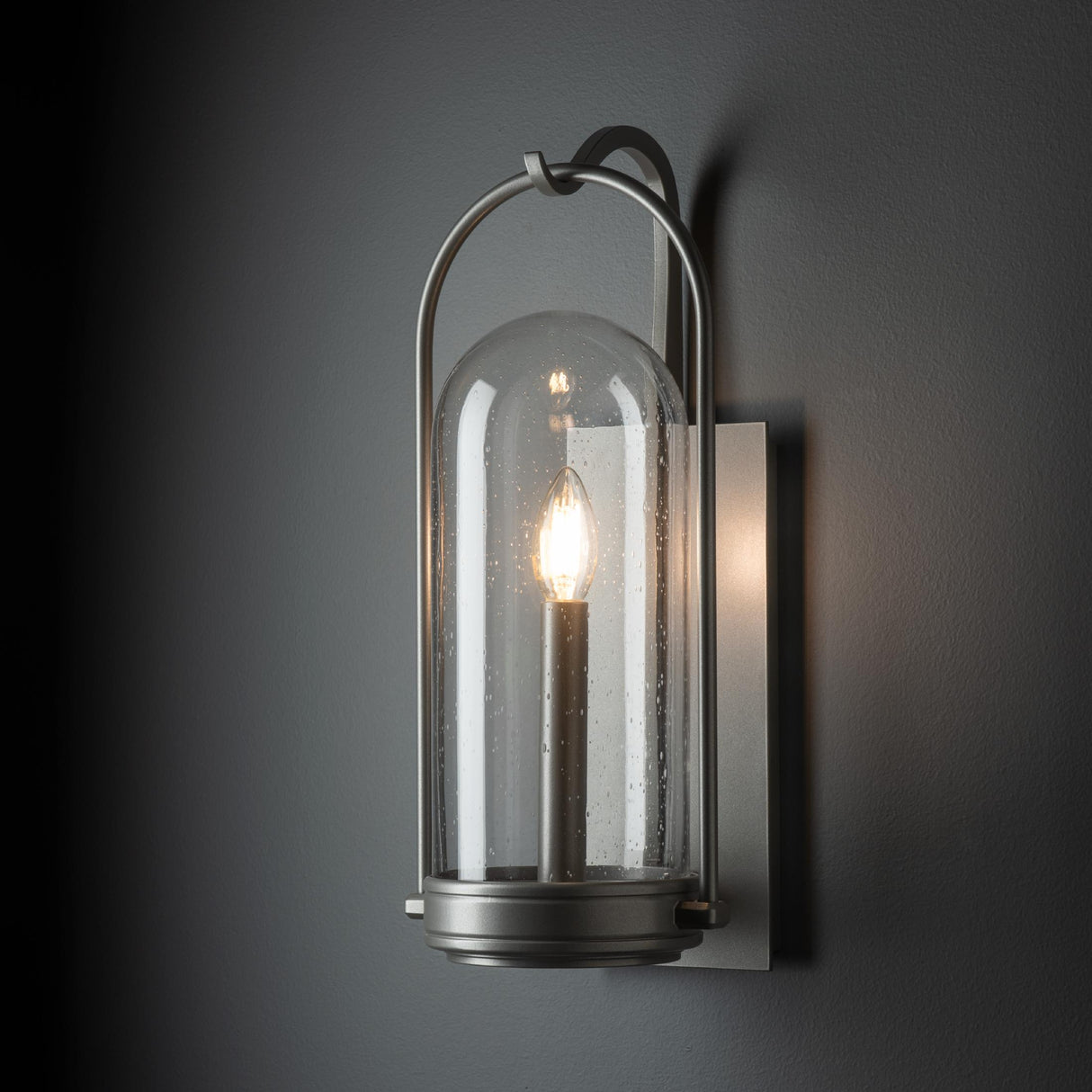 Hubbardton Forge 2025 Coastal Burnished Steel Seeded Clear Glass (II) Davis Small Outdoor Sconce