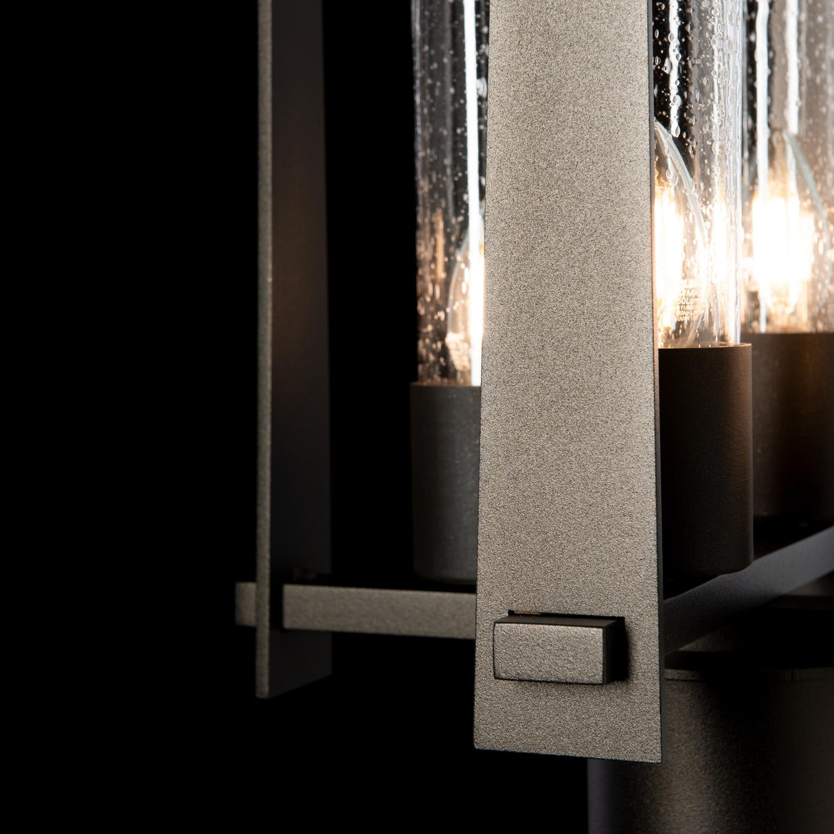 Hubbardton Forge 2024 Oil Rubbed Bronze Seeded Clear Glass (II) Triomphe Post Light