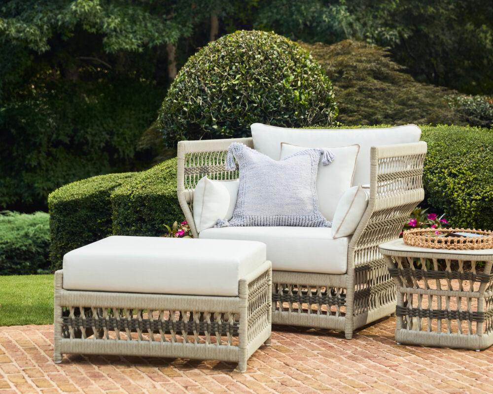 Surya Winder WIND-004 17"H x 32"W x 27"D Bench/Ottoman/Stool