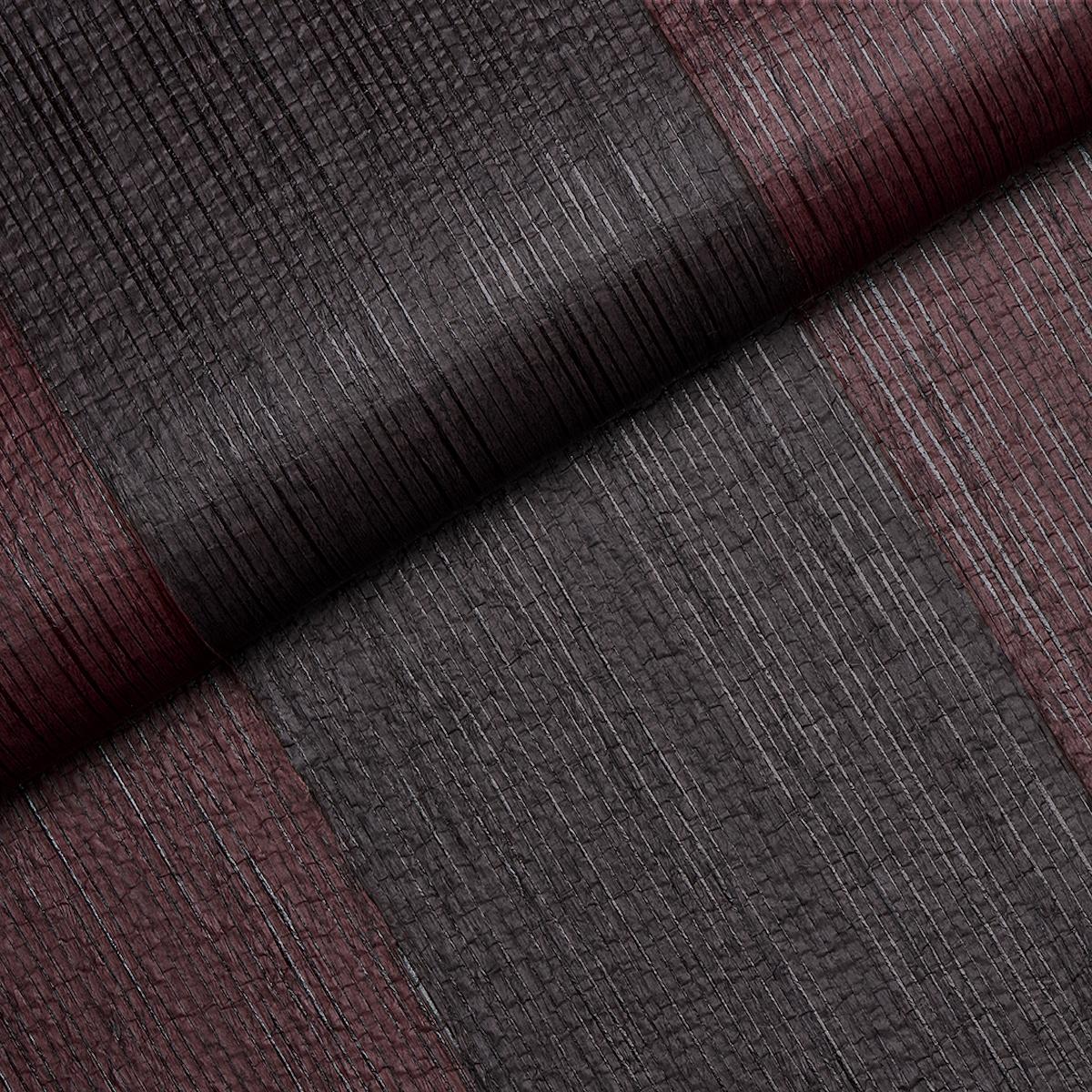 Schumacher Backdrop X Schumacher Backdrop Painter'S Stripe Self-Portrait Wallpaper