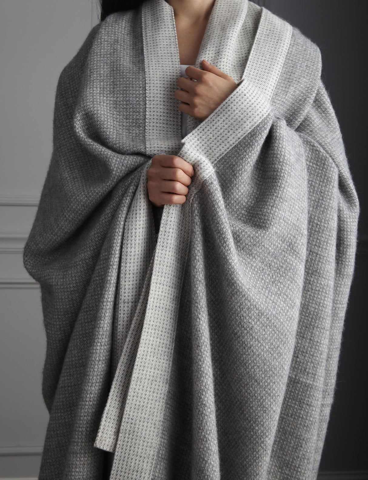 Peacock Alley ANGELO 114x96 REVERSIBLE BLANKET FLINT