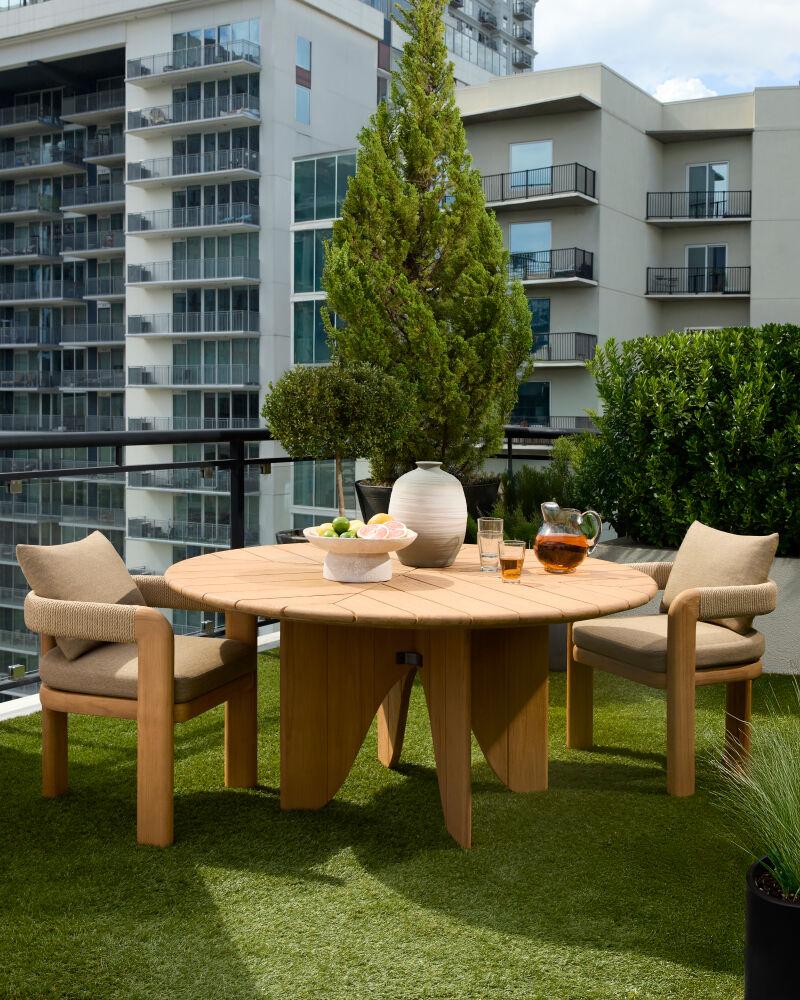 Surya Palma PALM-004 27"H x 24"W x 23"D Dining Table/Seating
