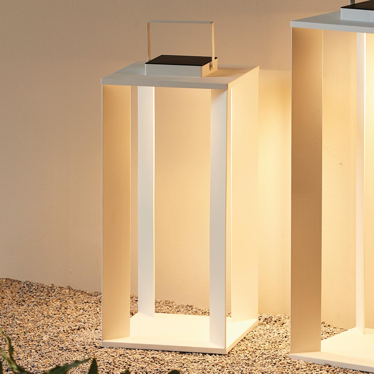 Napa Matte White HANLEY SOLAR LED LANTERN 24"