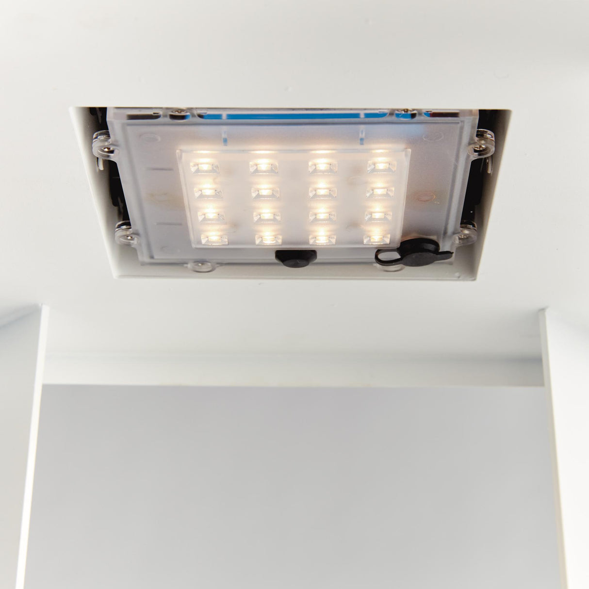 Napa Matte White HANLEY SOLAR LED LANTERN 30"