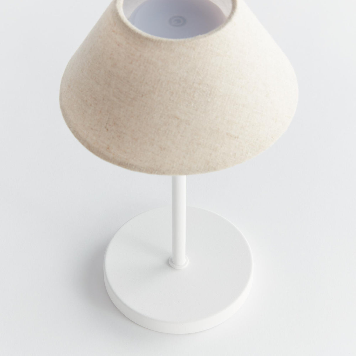 Napa Ecru Linen Shade/White Base ALLUNA CORDLESS LED LAMP 10"