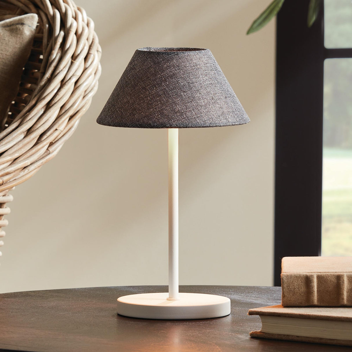 Napa Gray Linen Shade/White Base ALLUNA CORDLESS LED LAMP 10"