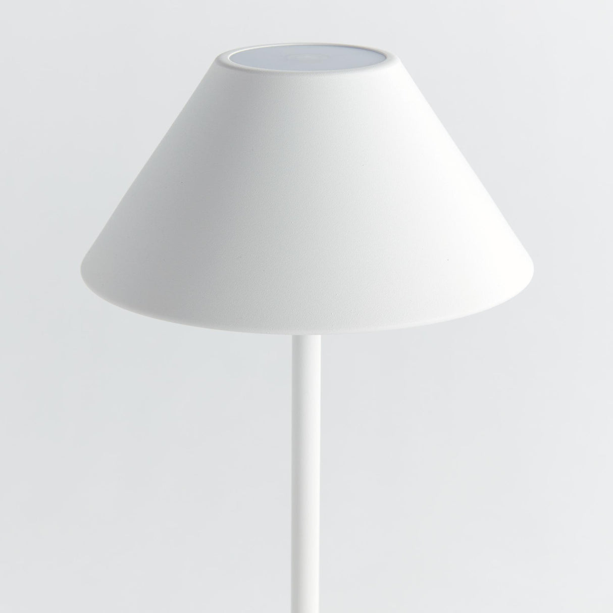 Napa White ALLUNA CORDLESS LED LAMP 14"