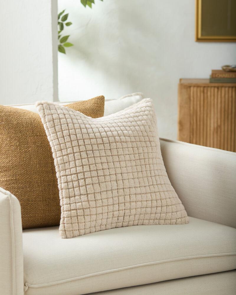 Surya Novoli NVO-006 22"L x 22"W Pillow