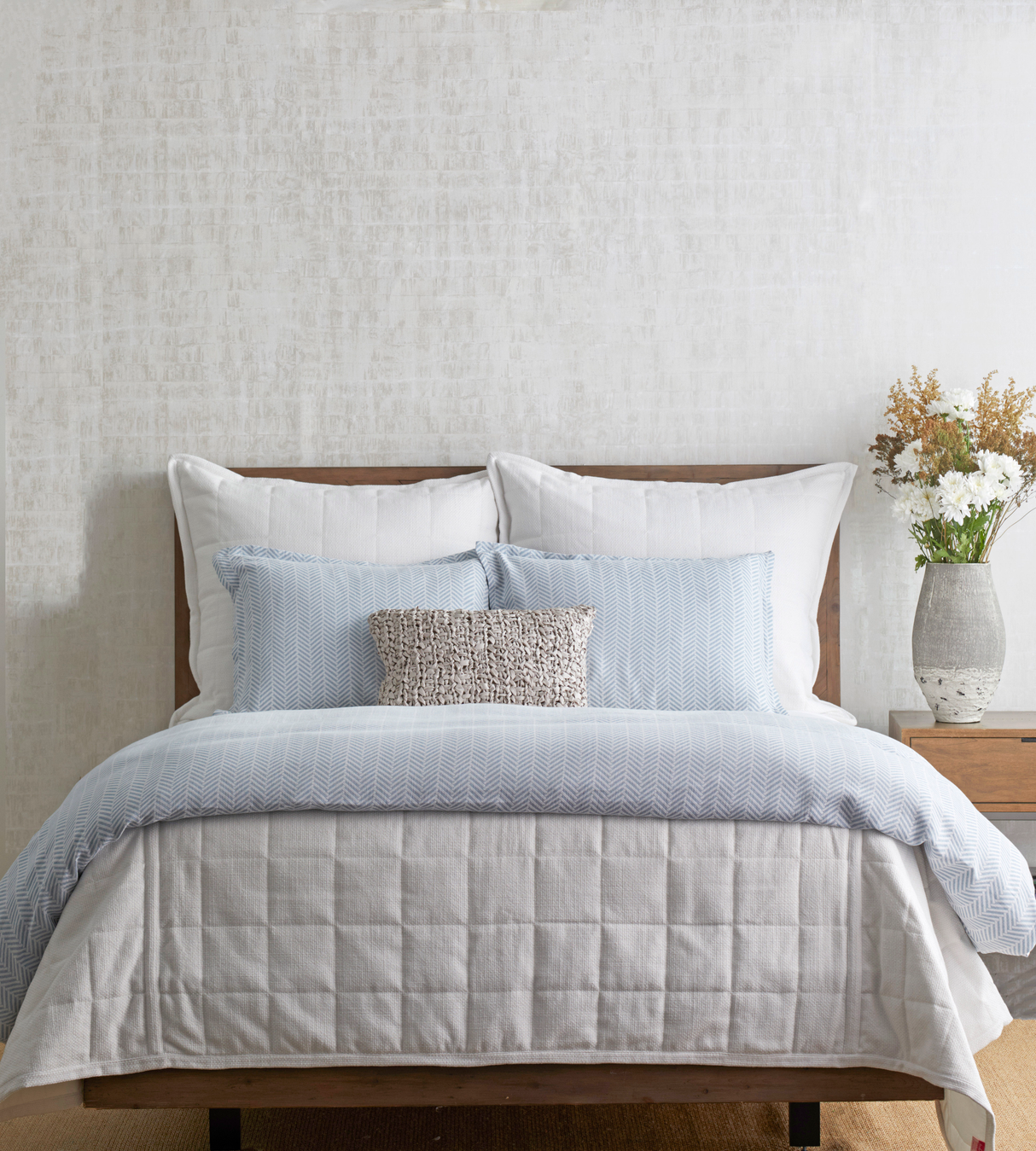 Ann Gish White Queen Panama Coverlet