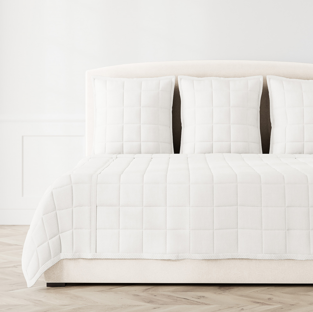 Ann Gish White Queen Panama Coverlet