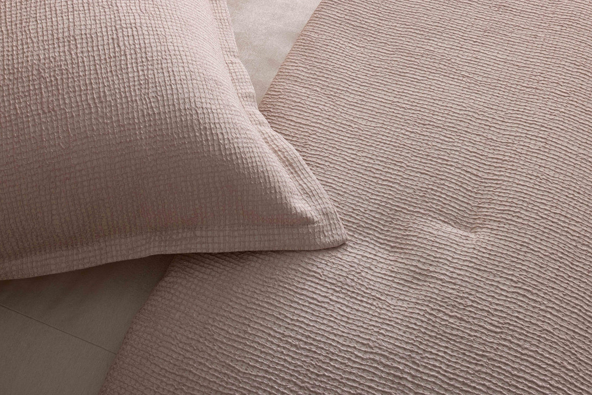 Ann Gish Rose Queen Screen Coverlet