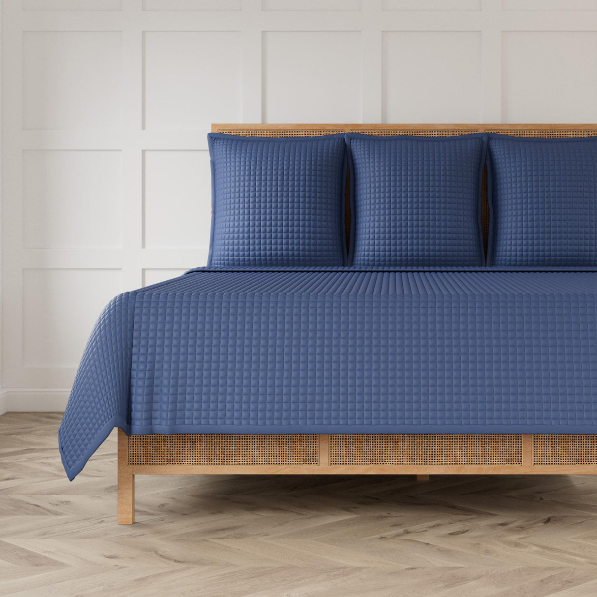 Ann Gish Periwinkle Twin Ready-to-Bed 2.0 Quilted Coverlet
