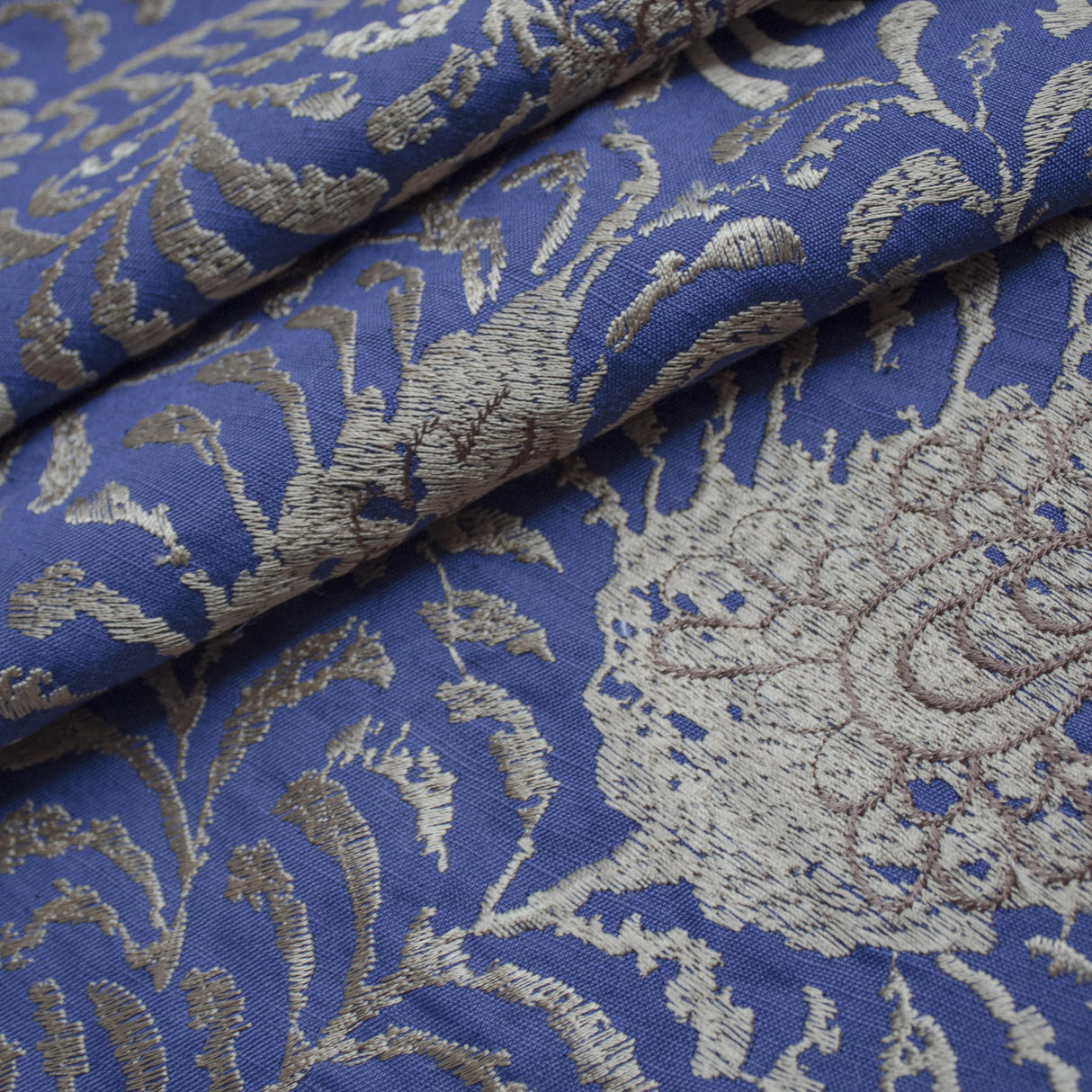 Ann Gish Marine/Gold King Kinrande Duvet