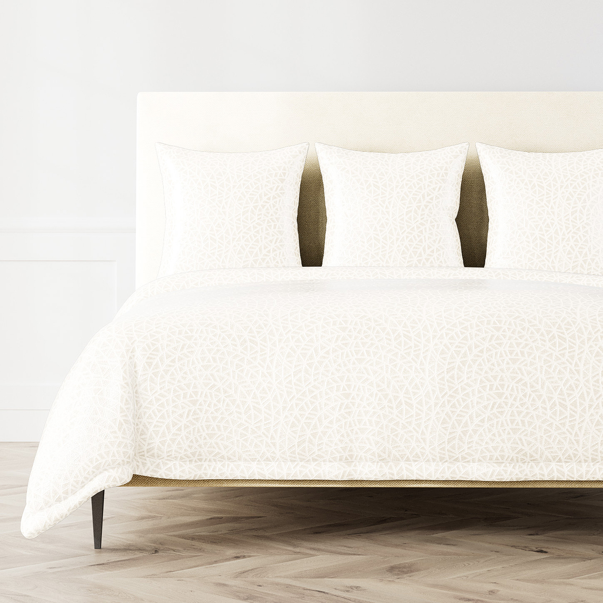 Ann Gish Bone/Bone Queen Ornament Duvet