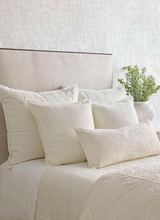 Ann Gish Bone/Bone Queen Ornament Duvet
