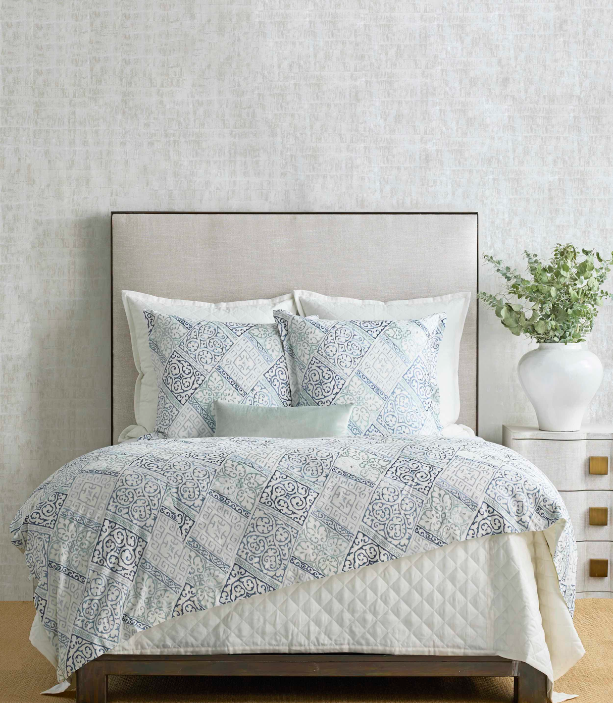 Ann Gish Blues Queen Oporto Duvet