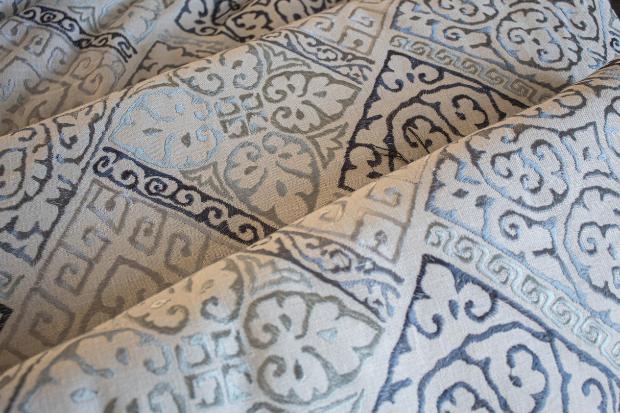 Ann Gish Blues Queen Oporto Duvet