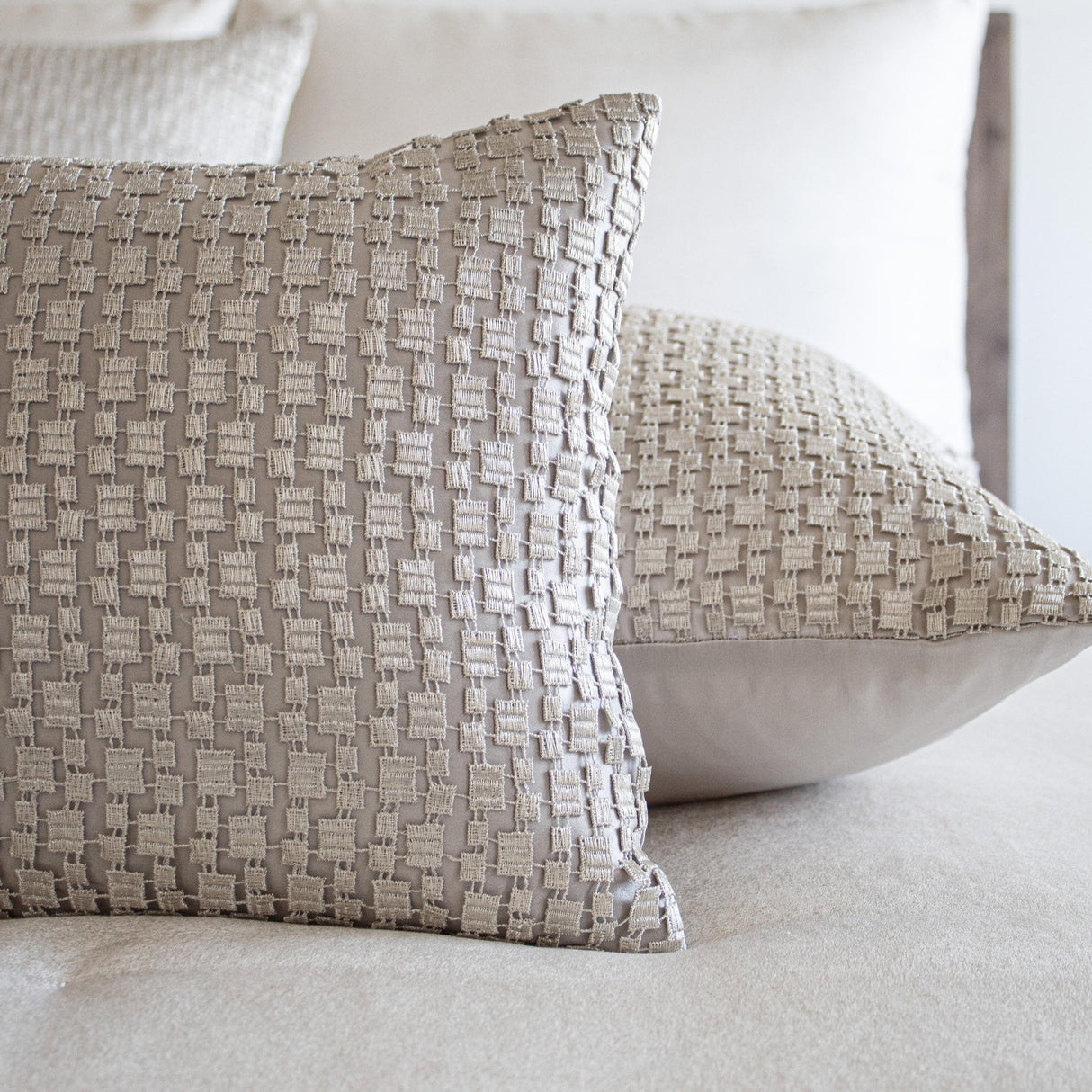 Ann Gish Platinum Ivory 16x12 Metallic Mosaic Pillow