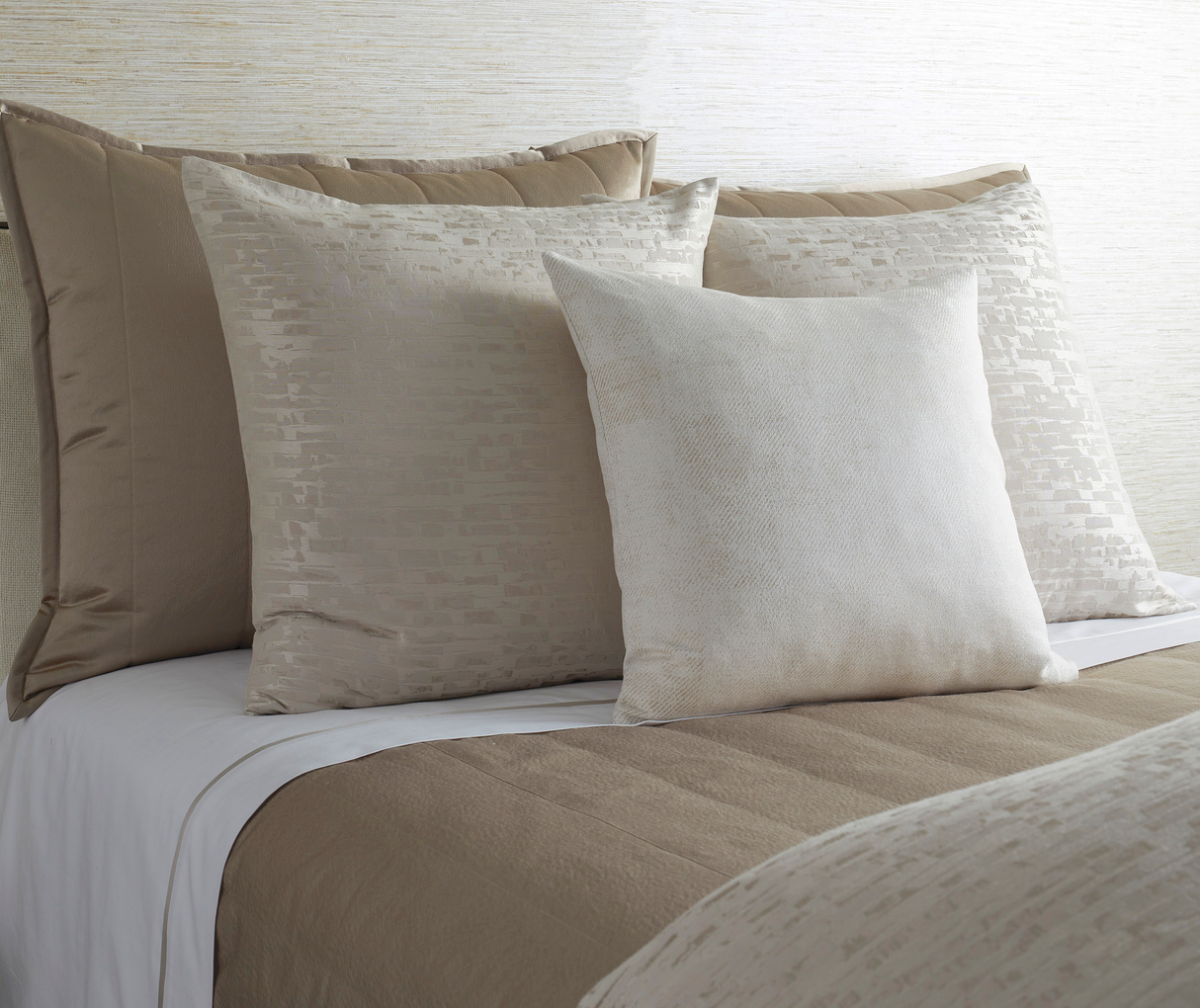 Ann Gish Pumice Euro Delphi Sham