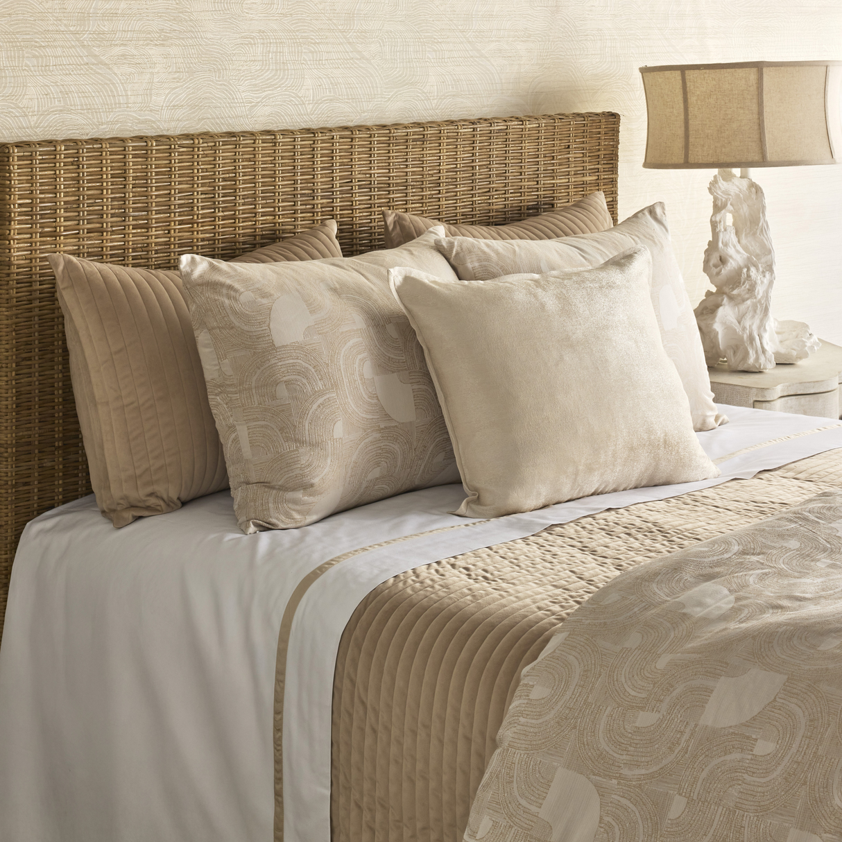 Ann Gish White/Pumice Queen Ready-to-Bed 2.0 Cotton & Trim Sheet Set