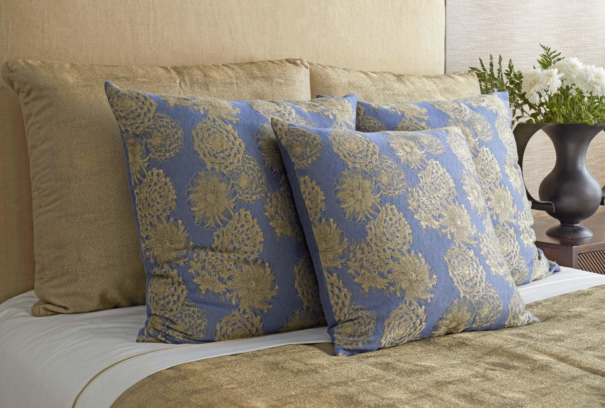 Ann Gish Blue 96x50 Chrysanthemum Throw
