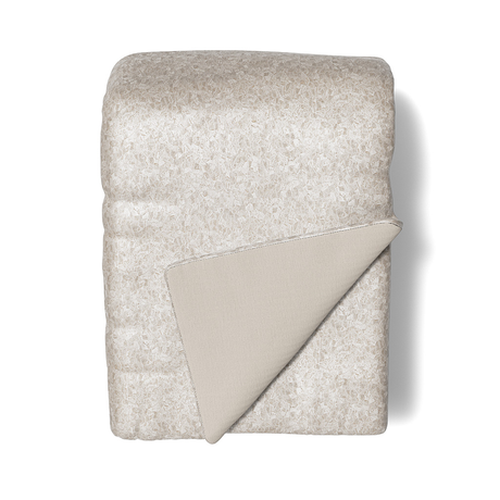 Ann Gish Pearl 96x50 Diamond Dust Throw