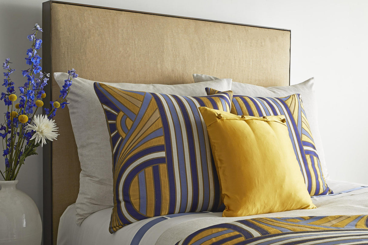 Ann Gish Blues 96x50 Lever Du Soleil Throw