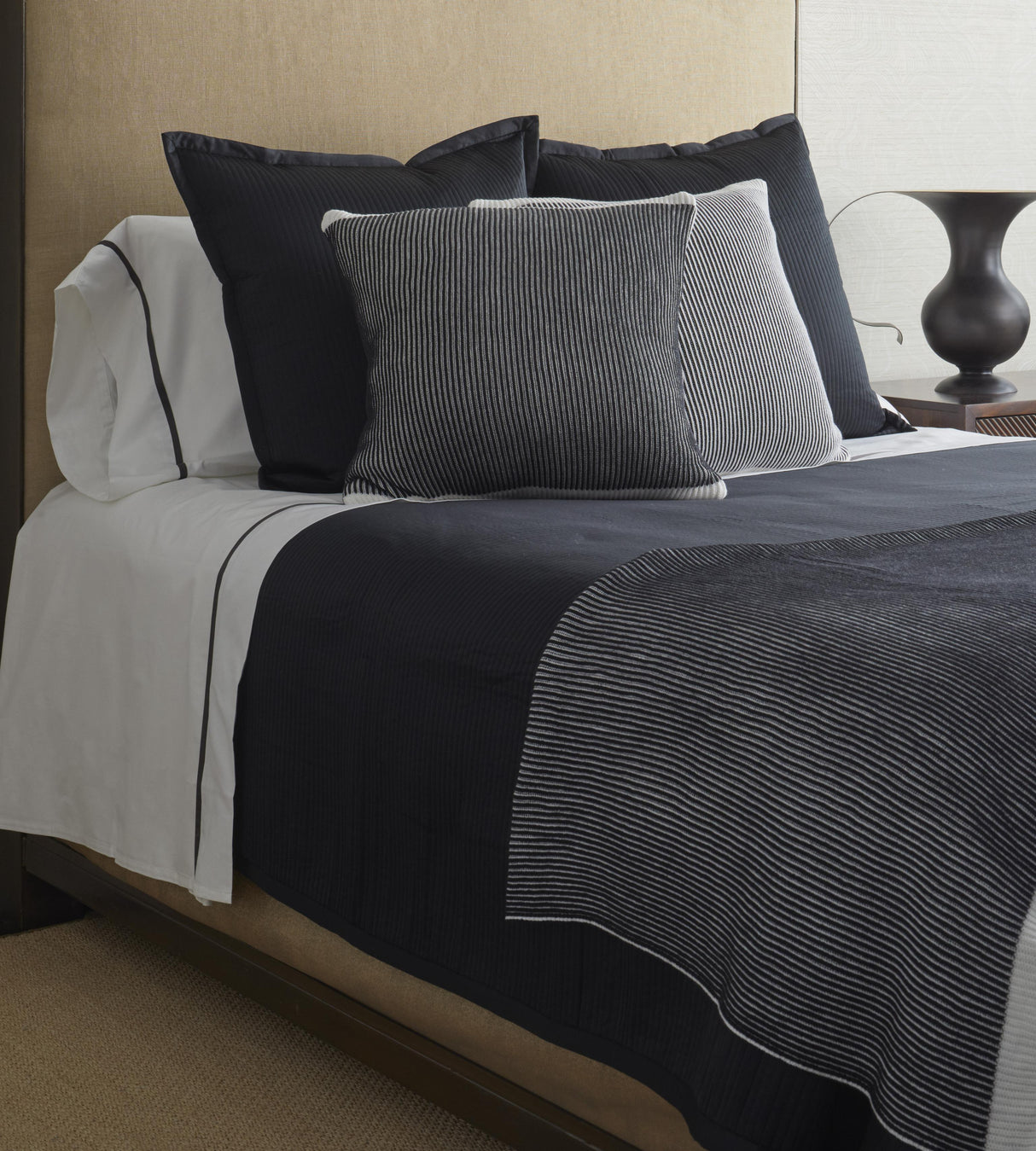 Ann Gish Black / White 51x66 Rib Throw