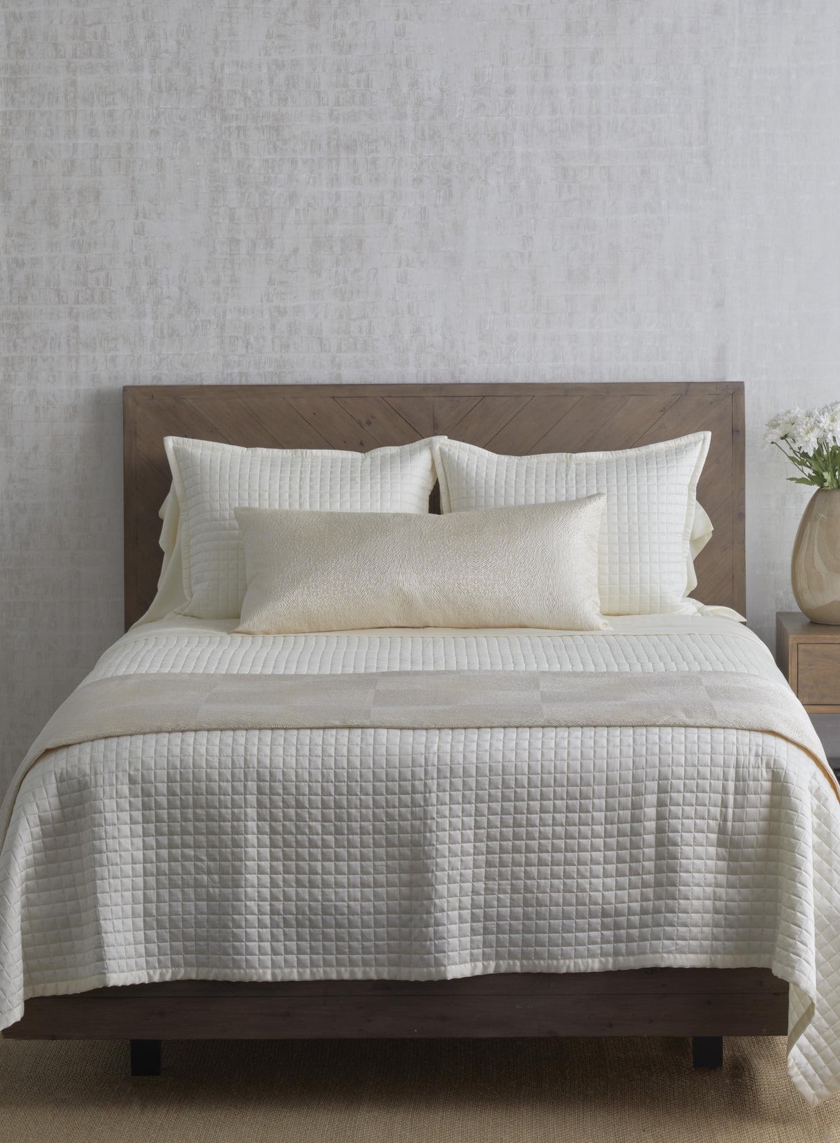 Ann Gish Cream 96x24,36x16 Array Bed Finisher