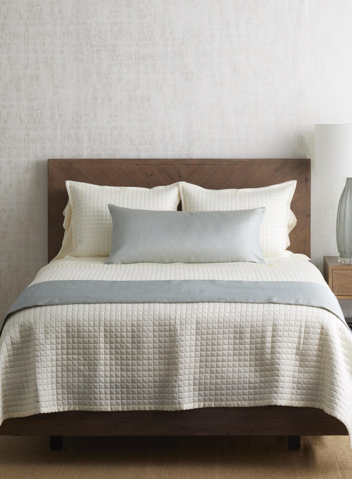 Ann Gish Blue 96x24,36x16 Dapple Bed Finisher