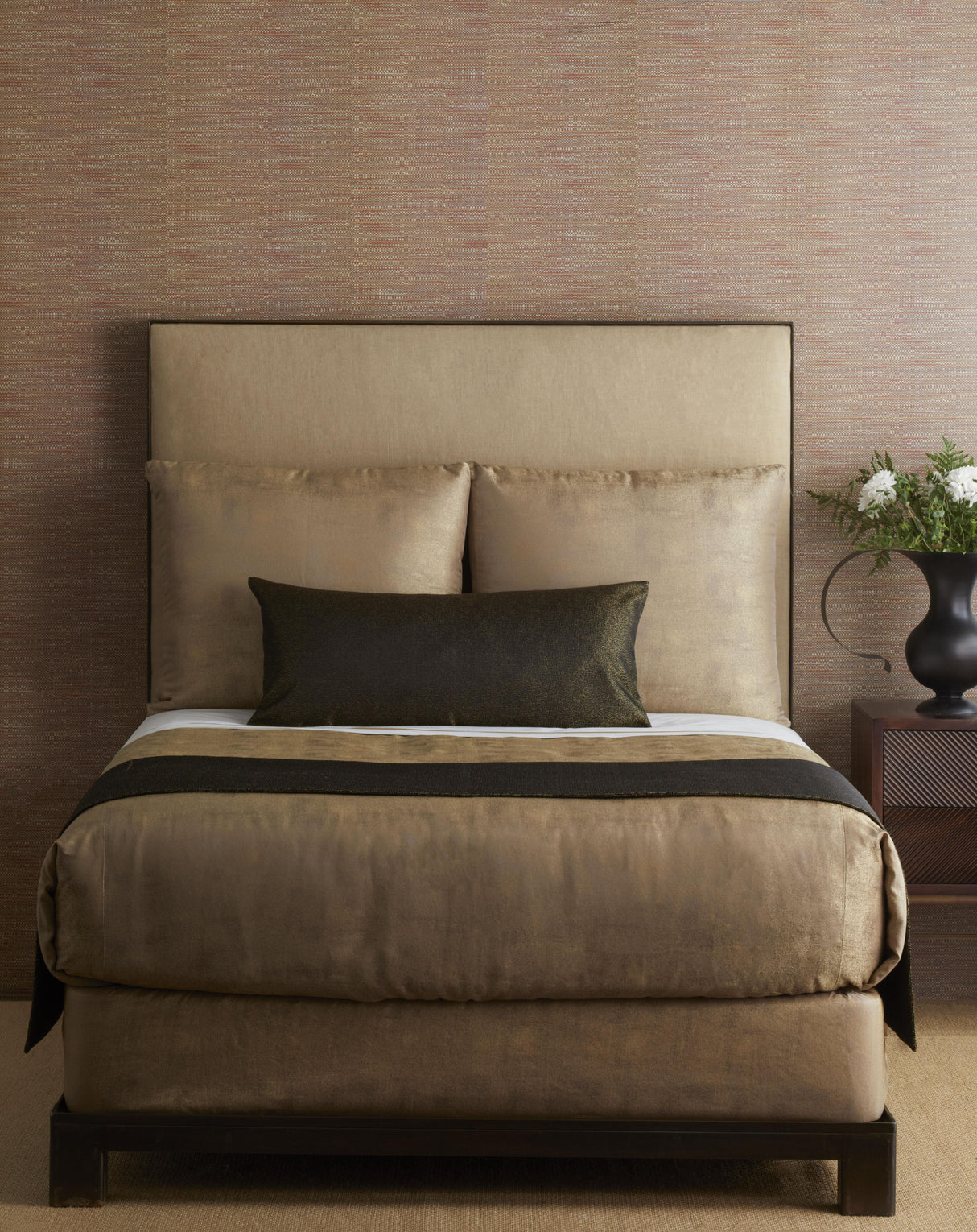Ann Gish Black/Gold 96x24,36x16 Dapple Bed Finisher