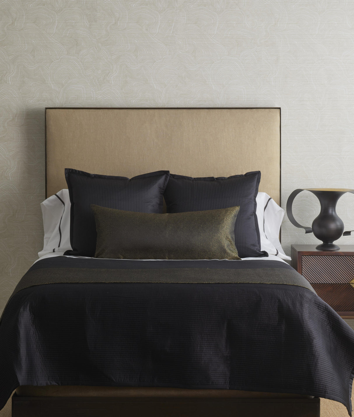 Ann Gish Black/Gold 96x24,36x16 Dapple Bed Finisher