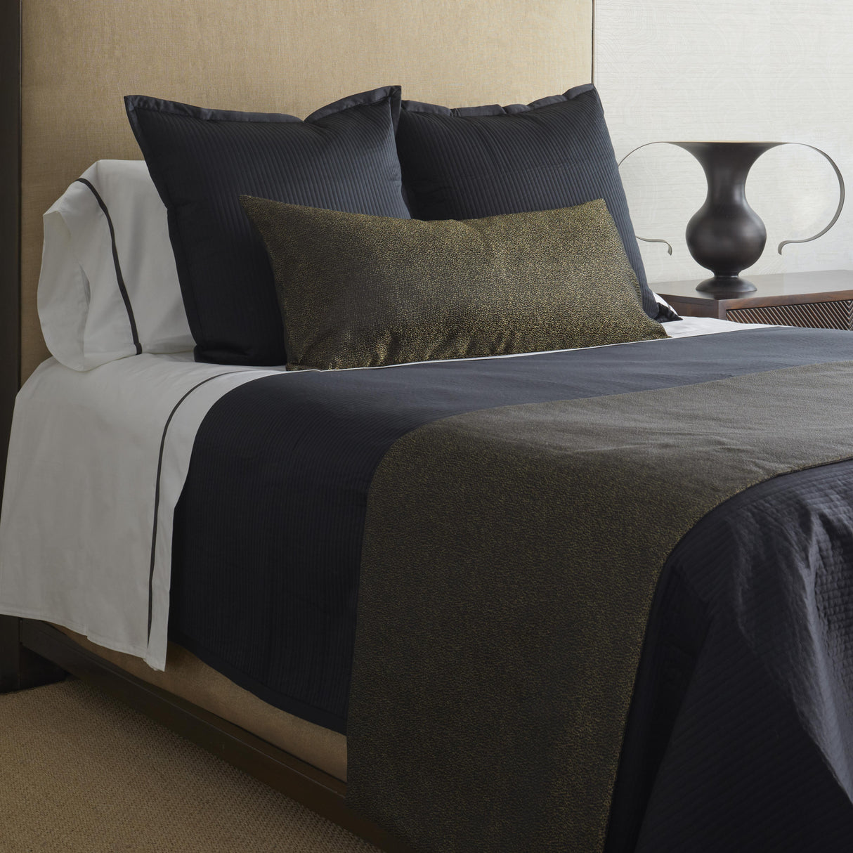 Ann Gish Black/Gold 96x24,36x16 Dapple Bed Finisher