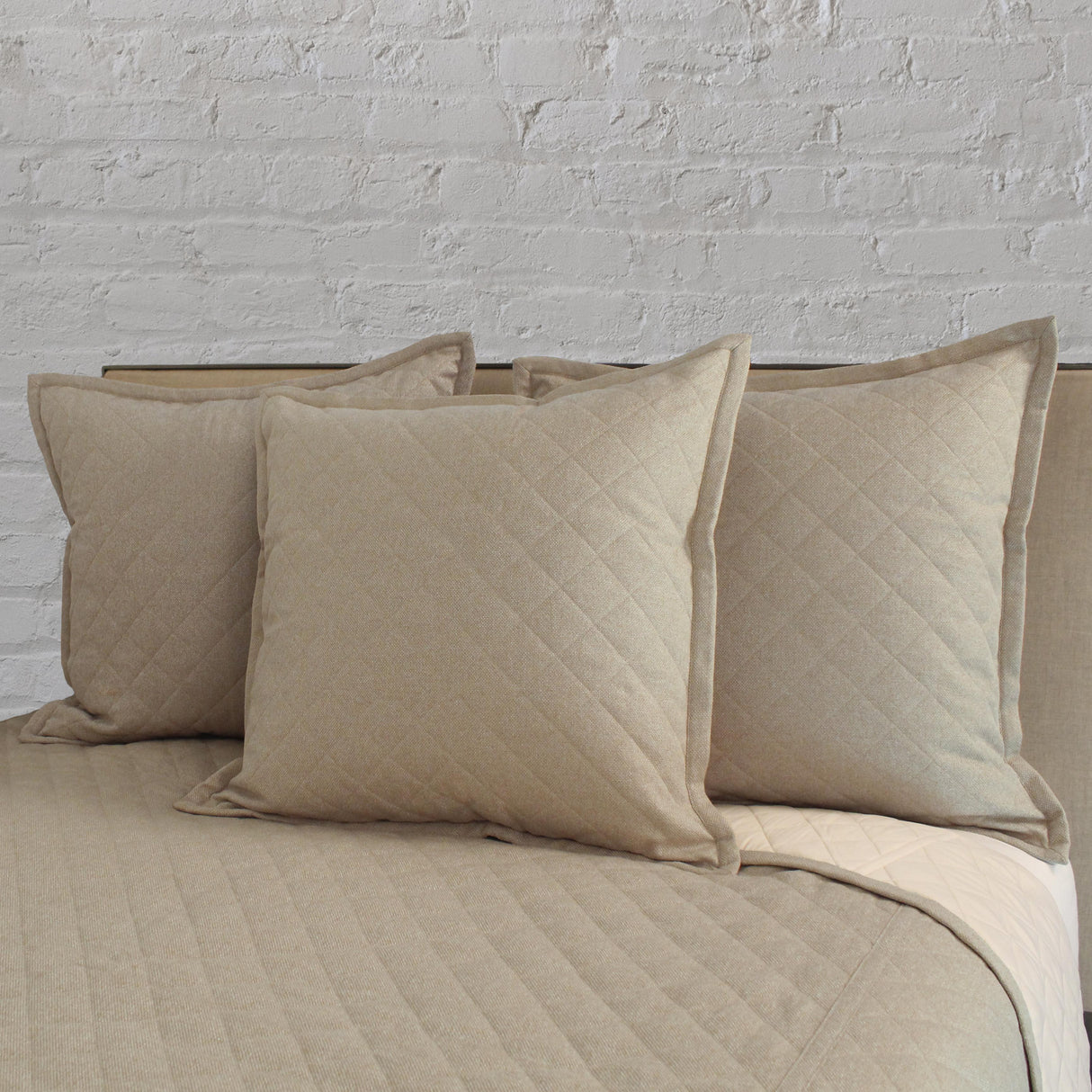 Ann Gish Sandstone King Baby Basket Coverlet Set - Sandstone