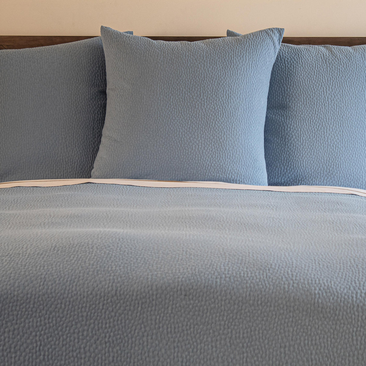 Ann Gish Queen Queen Bubble Matelasse Coverlet Set