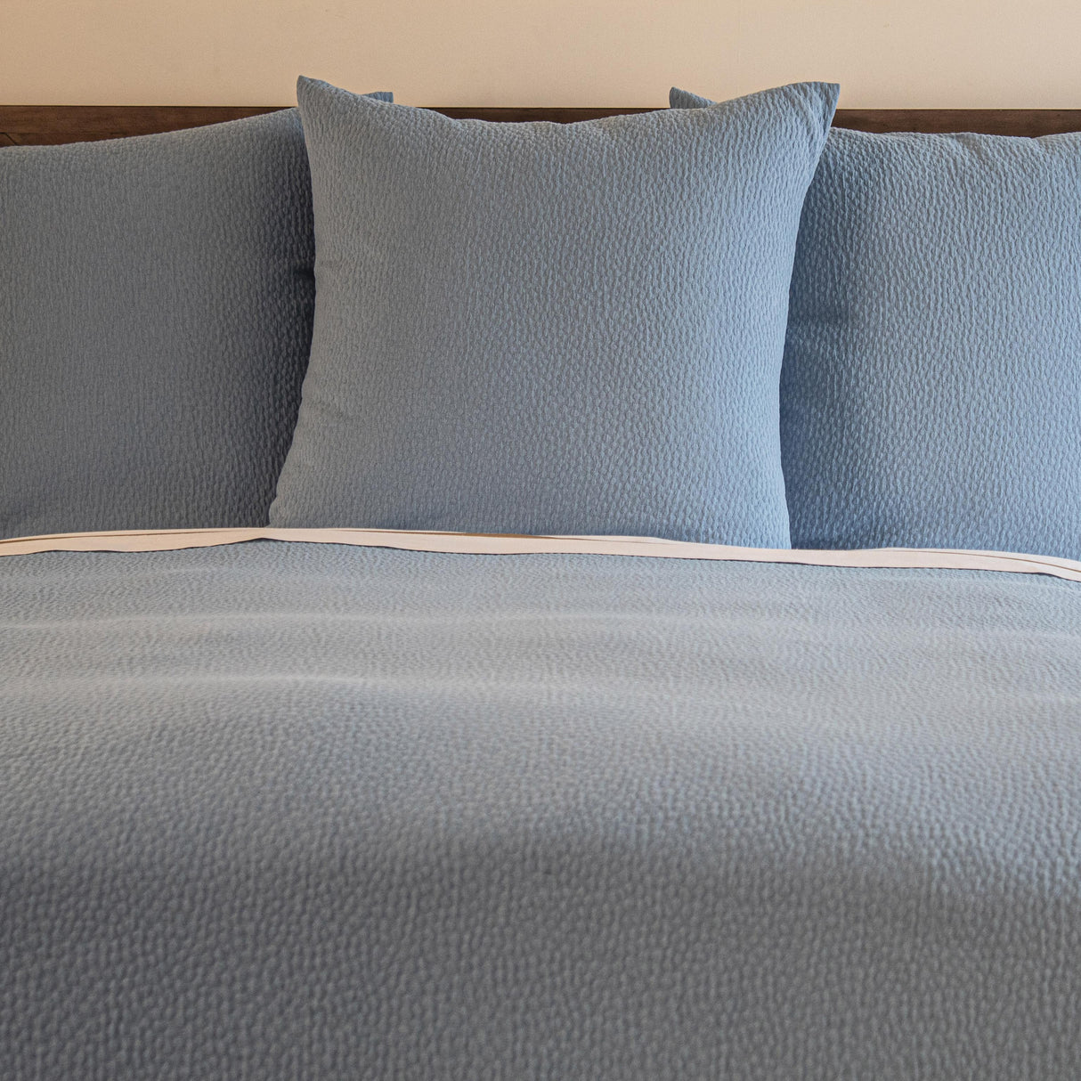 Ann Gish Queen Queen Bubble Matelasse Coverlet Set