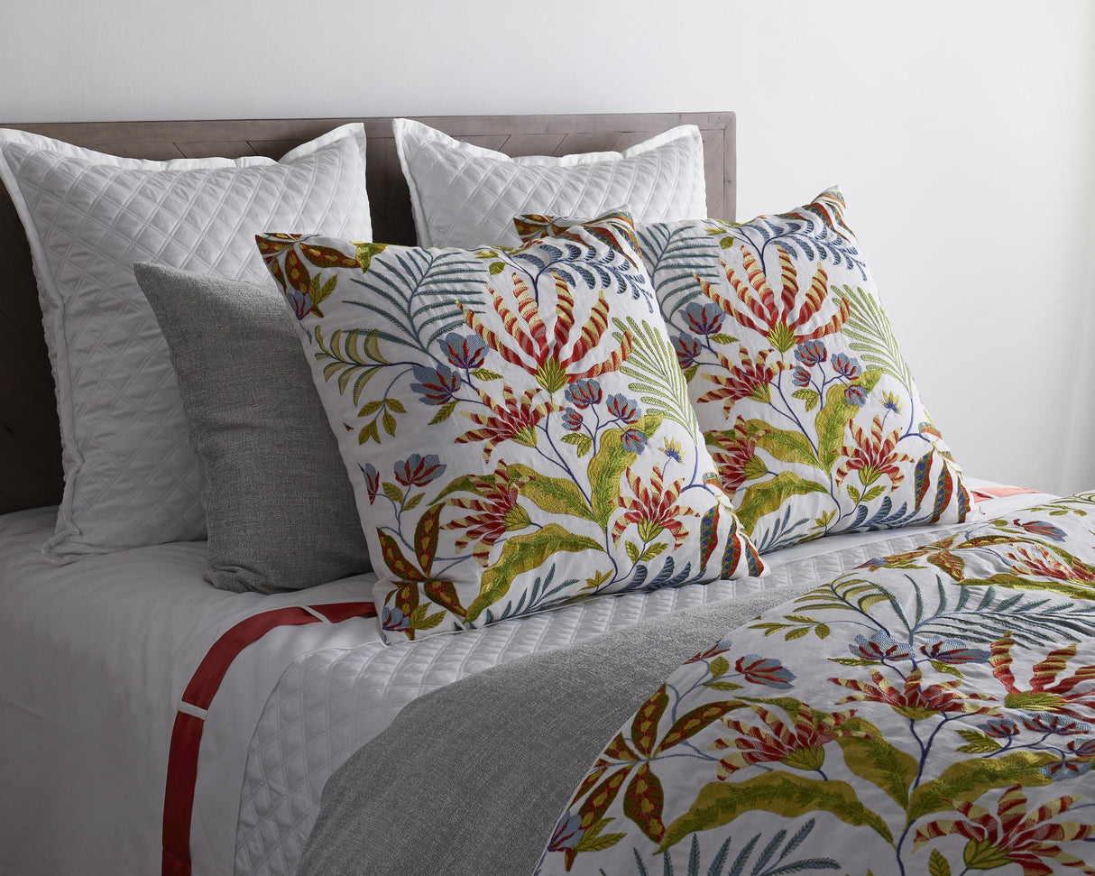 Ann Gish White Queen Double Diamond Coverlet Set - White