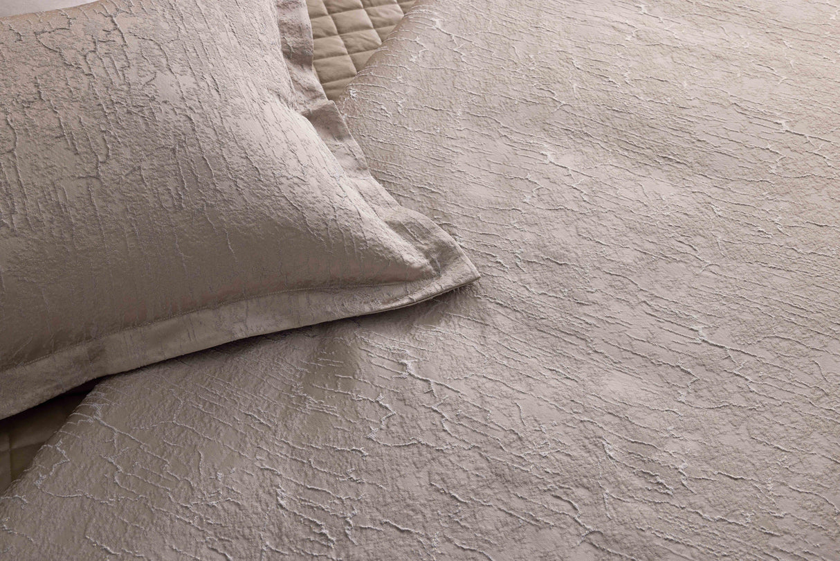 Ann Gish Grey King Allure Duvet Set