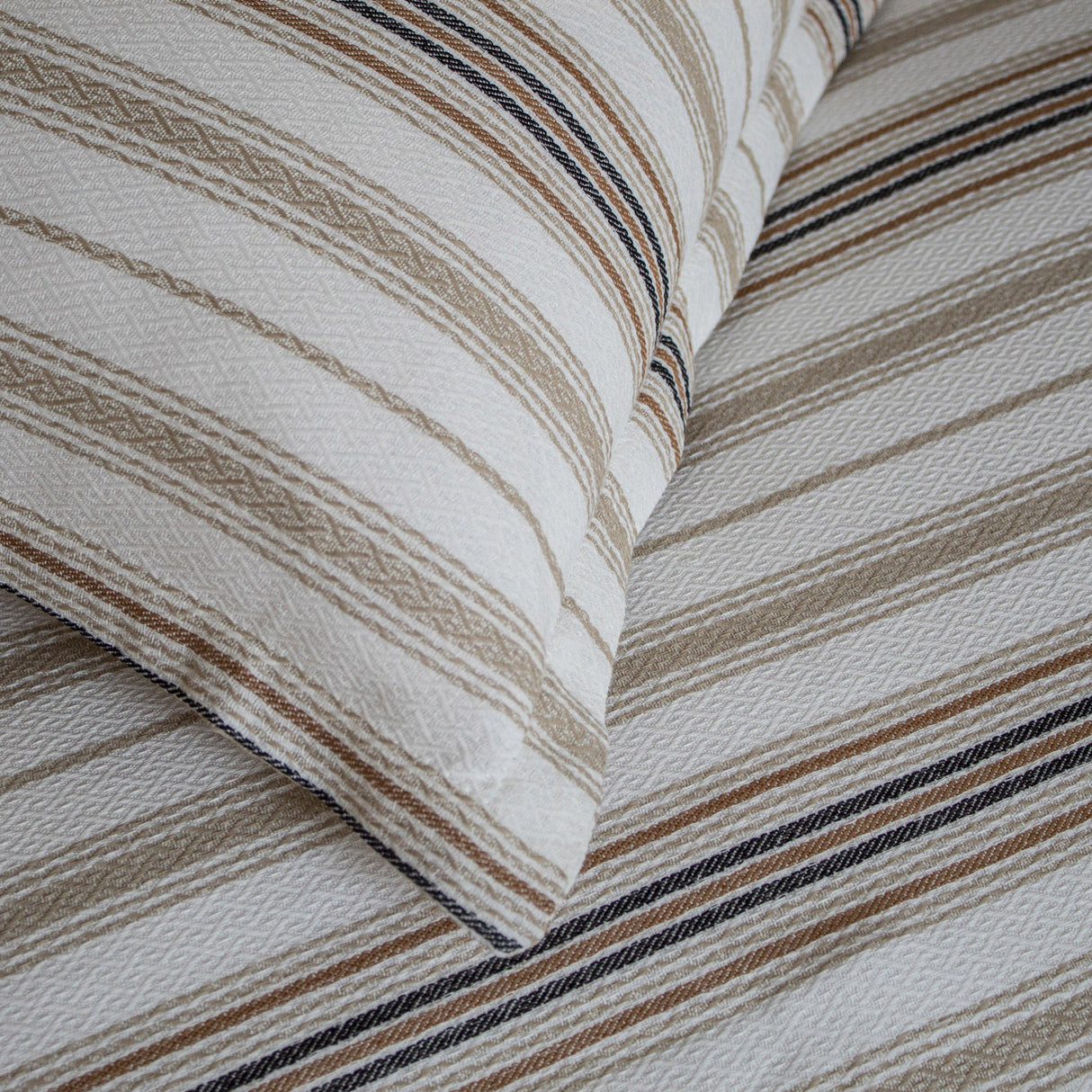 Ann Gish King King Sedona Duvet Set