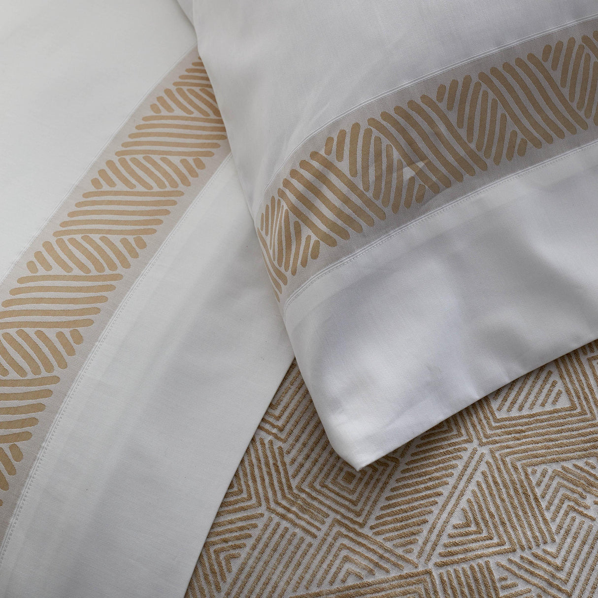 Ann Gish Bone/Sand King Sashiko Duvet Set
