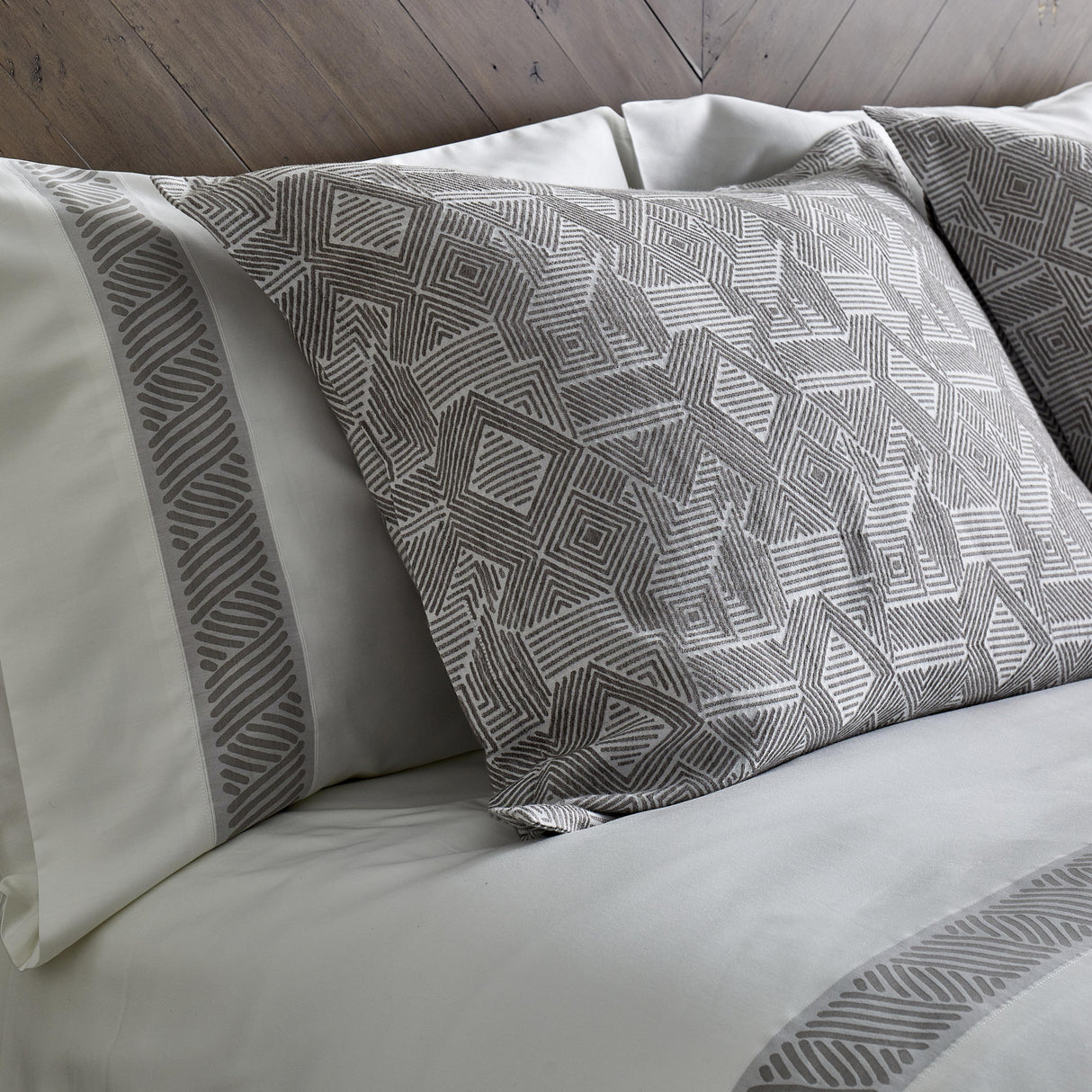 Ann Gish Bone/Ash Queen Sashiko Duvet Set