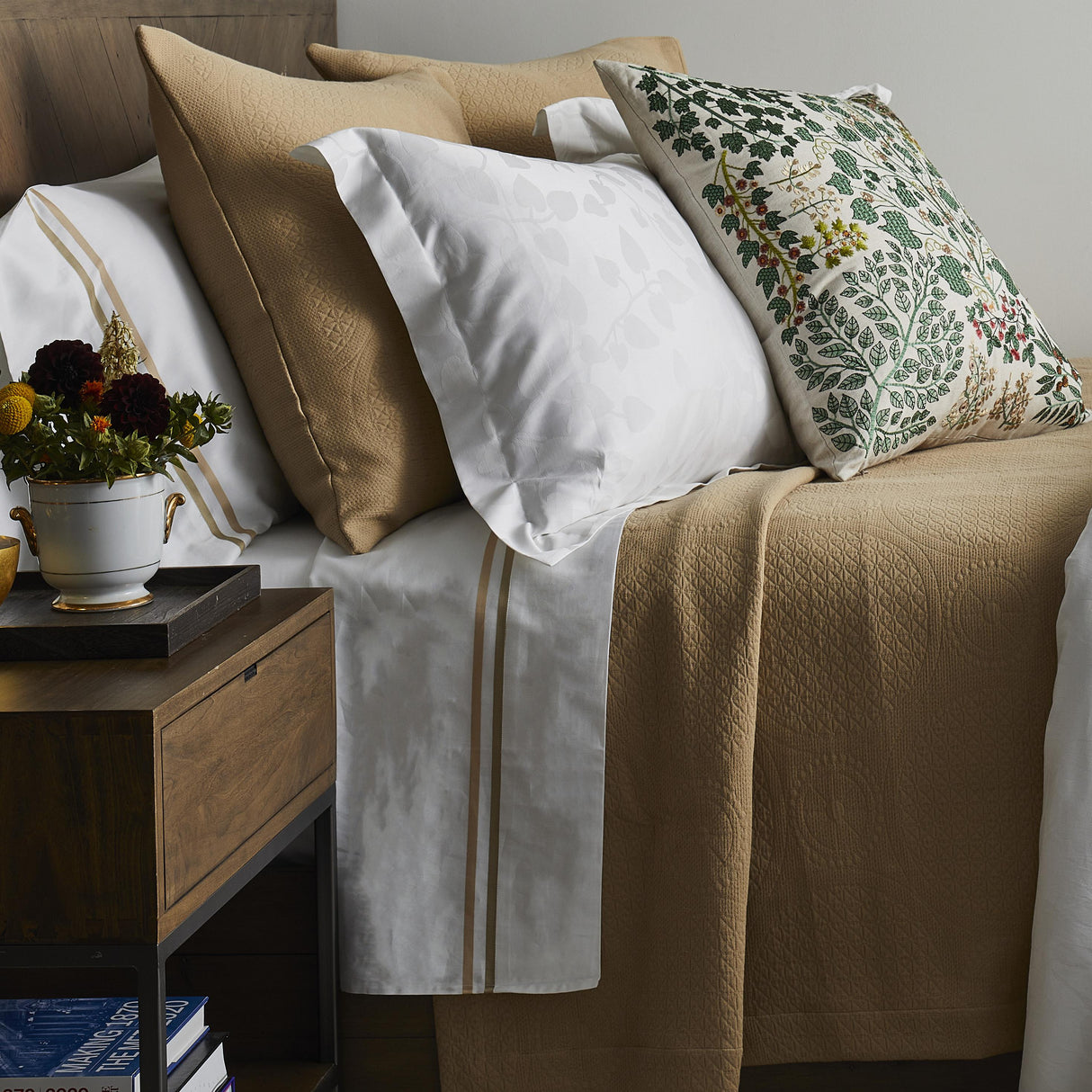 Ann Gish Taupe/Metal King Doppio Sheet Set