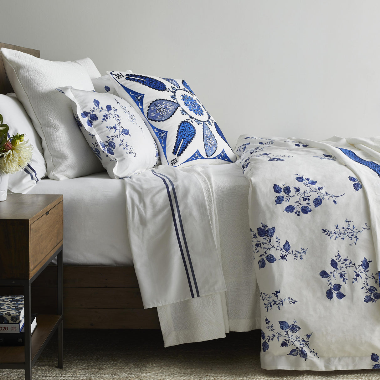 Ann Gish Blue/Indigo Queen Doppio Sheet Set