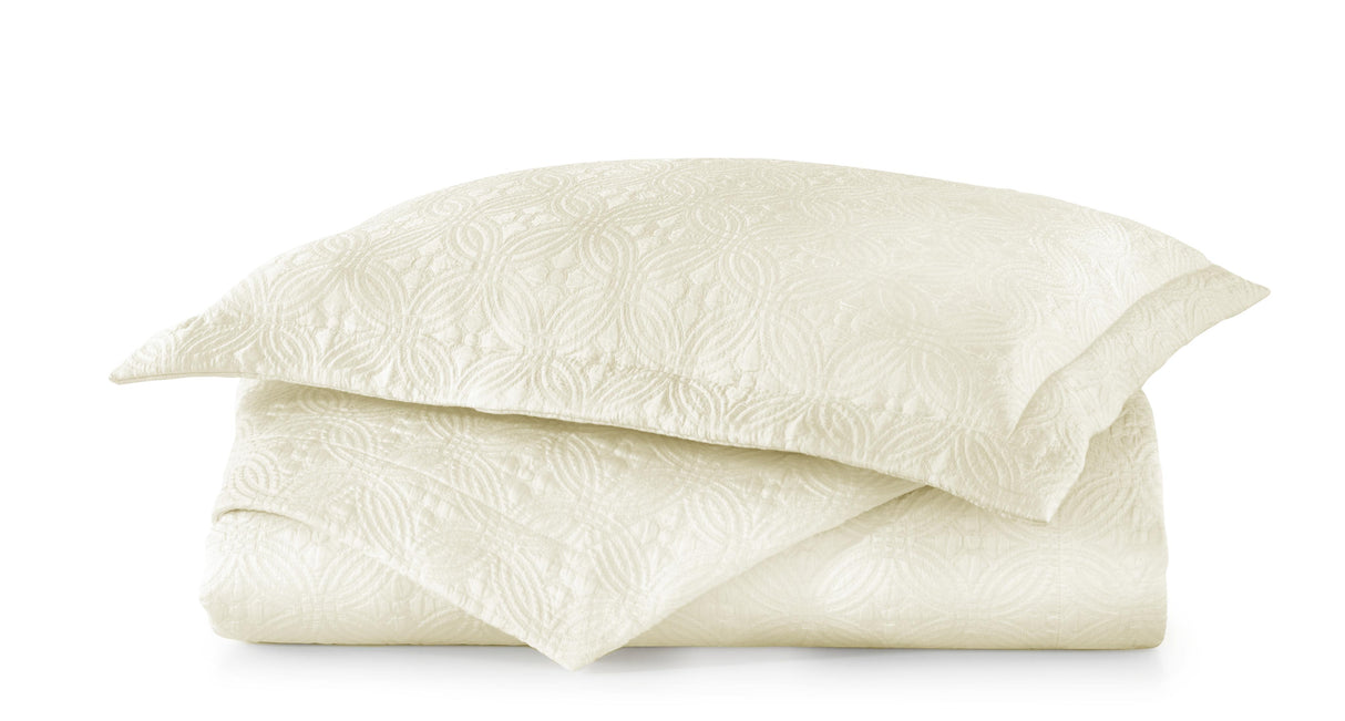 Peacock Alley LUCIA 115x98 KING COVERLET PEARL